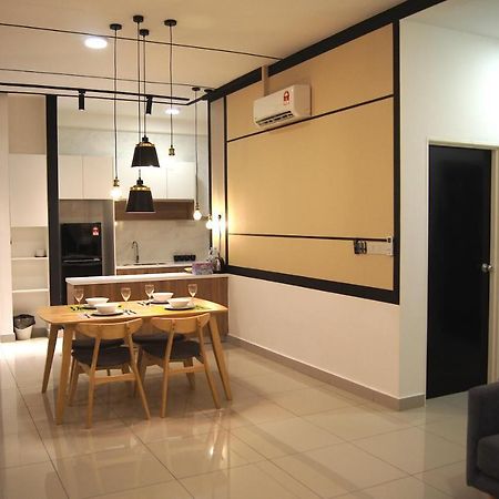 Twin Galaxy Suites By Iconic Bliss Johor Bahru Exteriör bild