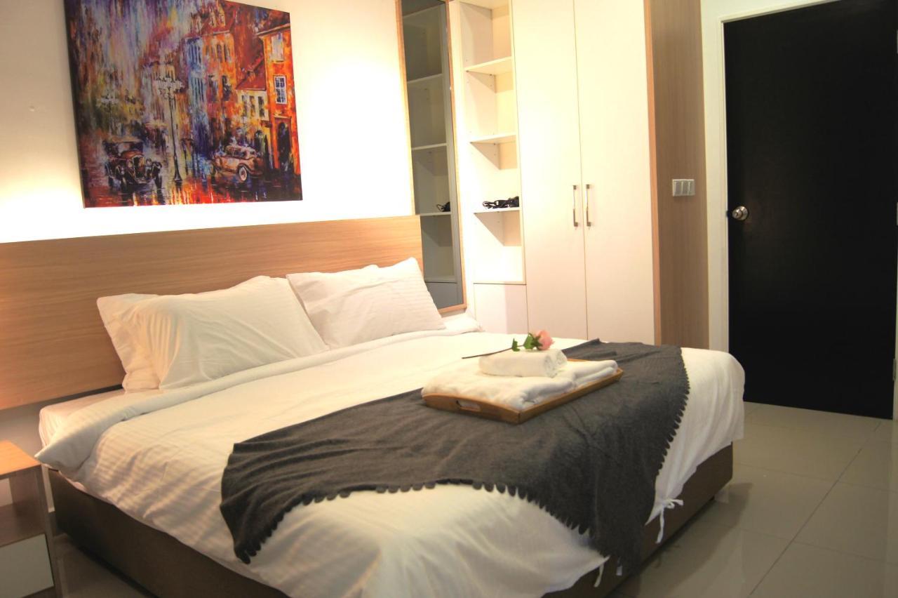 Twin Galaxy Suites By Iconic Bliss Johor Bahru Exteriör bild
