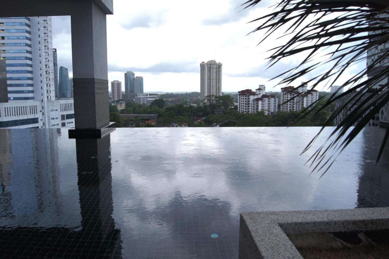 Twin Galaxy Suites By Iconic Bliss Johor Bahru Exteriör bild