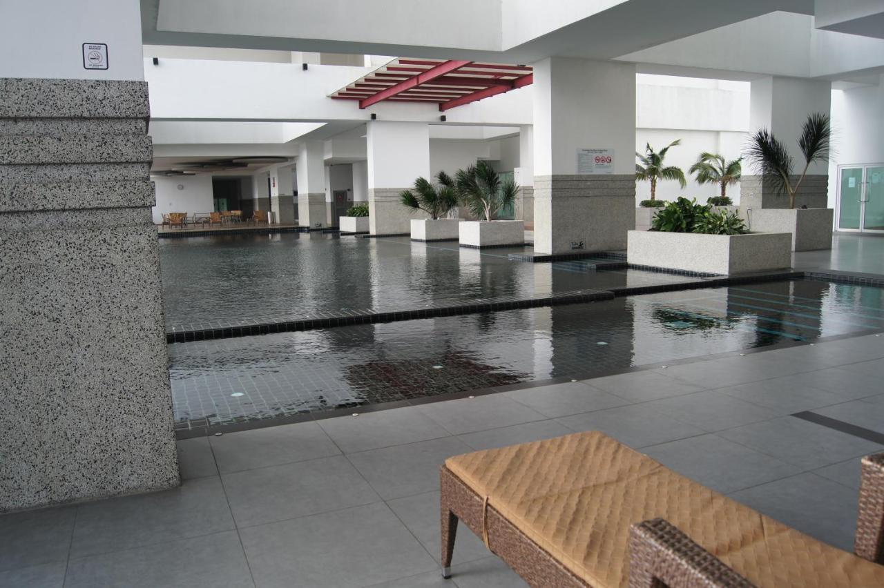 Twin Galaxy Suites By Iconic Bliss Johor Bahru Exteriör bild