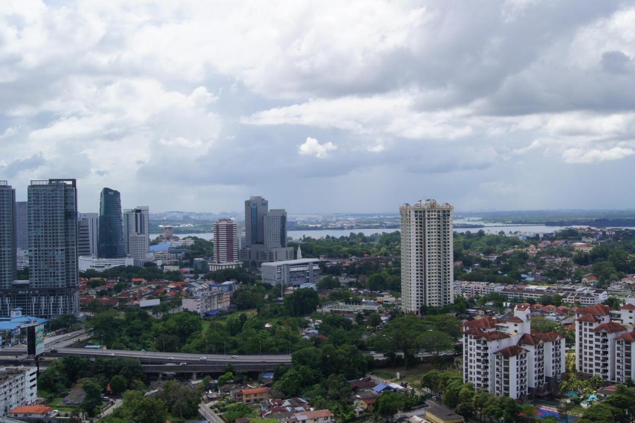 Twin Galaxy Suites By Iconic Bliss Johor Bahru Exteriör bild