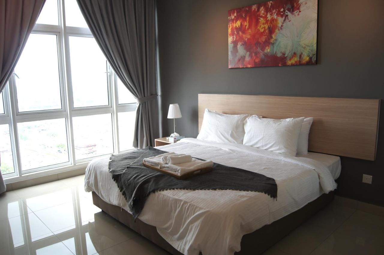 Twin Galaxy Suites By Iconic Bliss Johor Bahru Exteriör bild