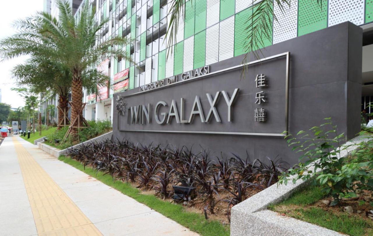 Twin Galaxy Suites By Iconic Bliss Johor Bahru Exteriör bild