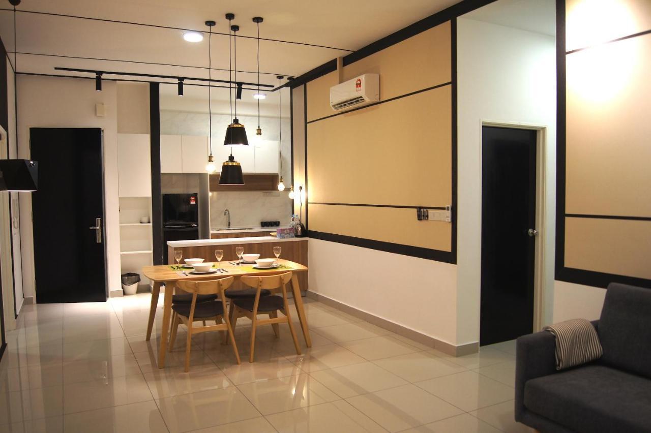 Twin Galaxy Suites By Iconic Bliss Johor Bahru Exteriör bild